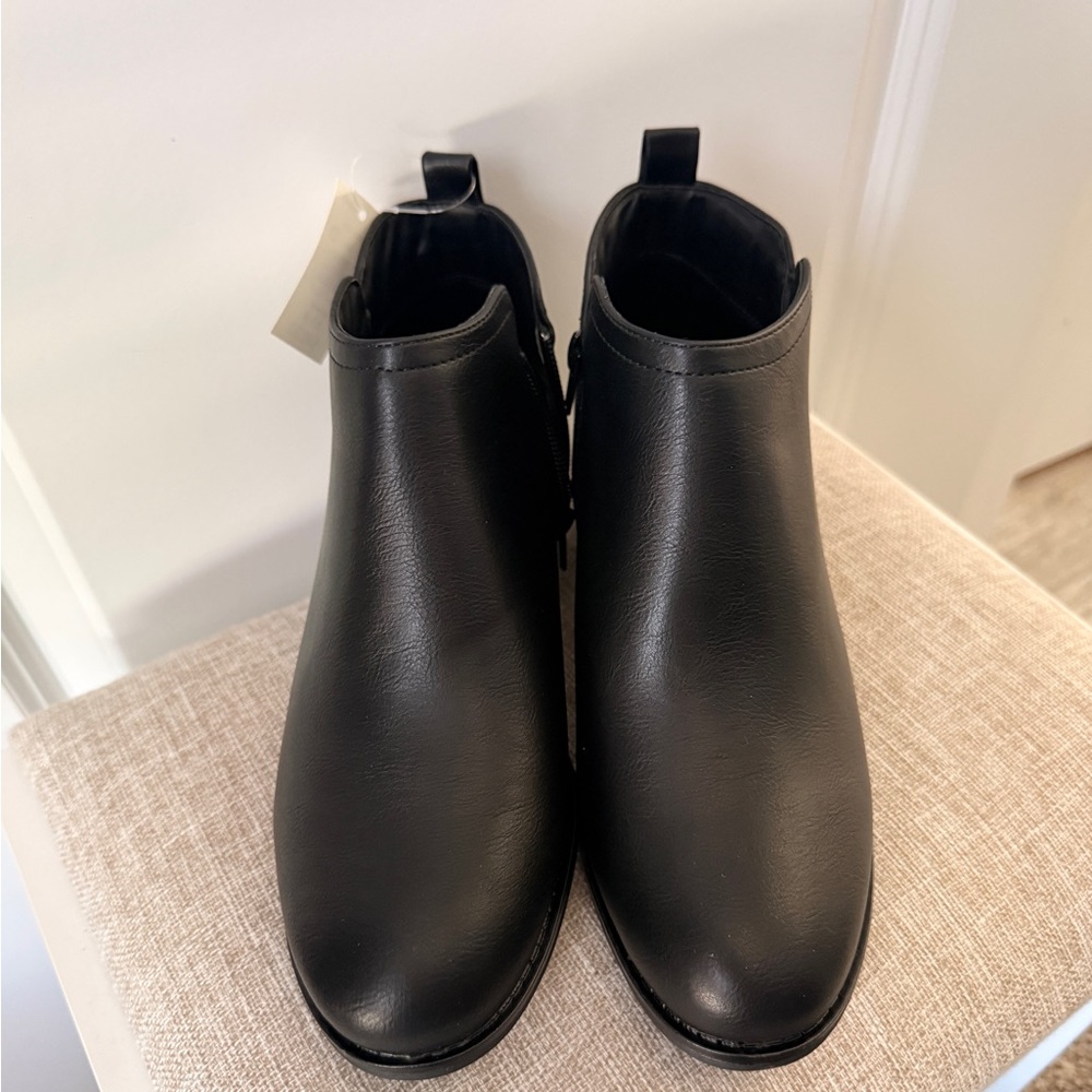 Falls Creek Black Ankle Boots